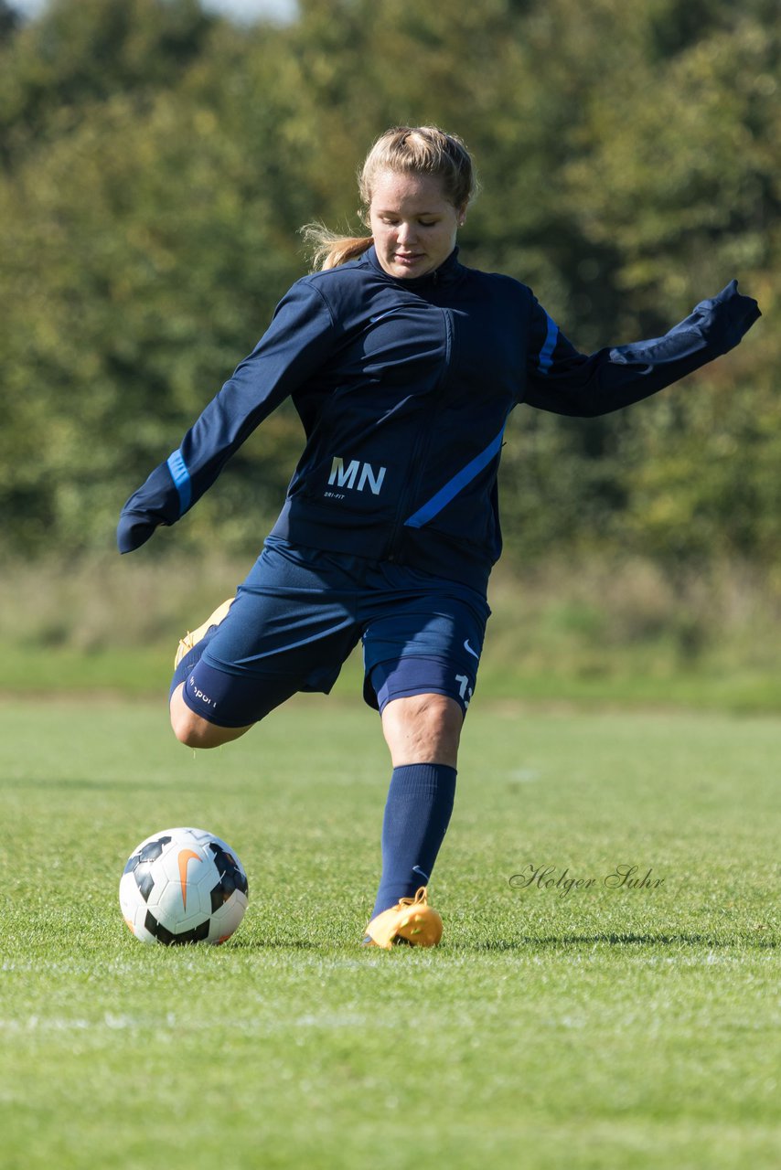 Bild 126 - B-Juniorinnen Krummesser SV - SV Henstedt Ulzburg : Ergebnis: 0:3